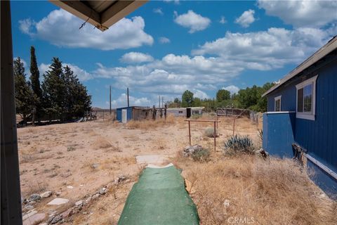 A home in Mojave