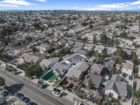 A home in Inglewood