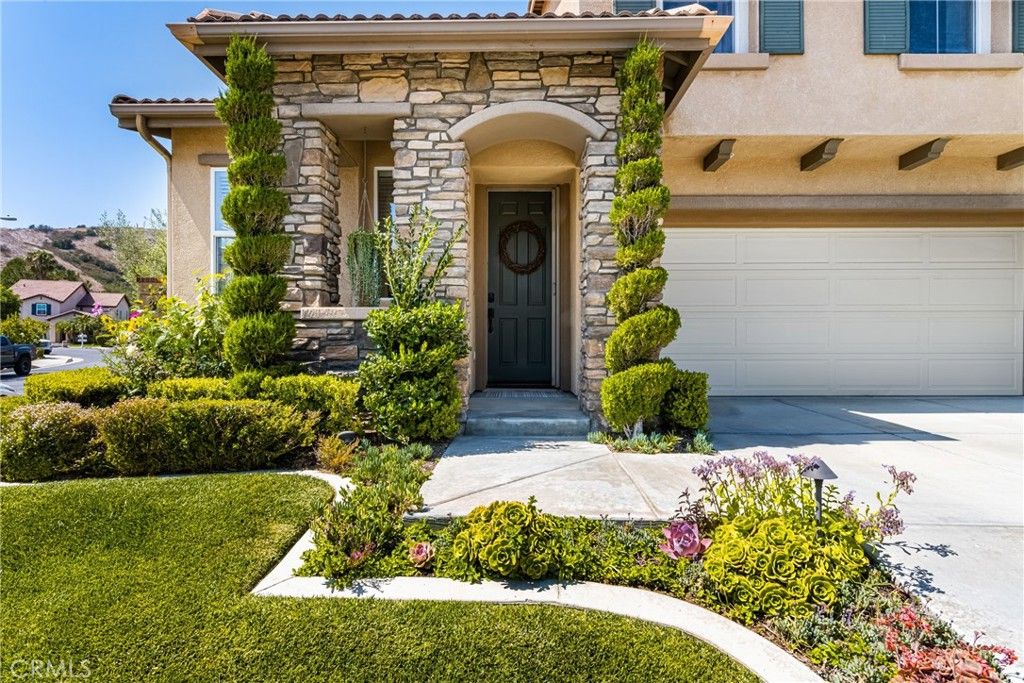 listing image 130723098501311135907