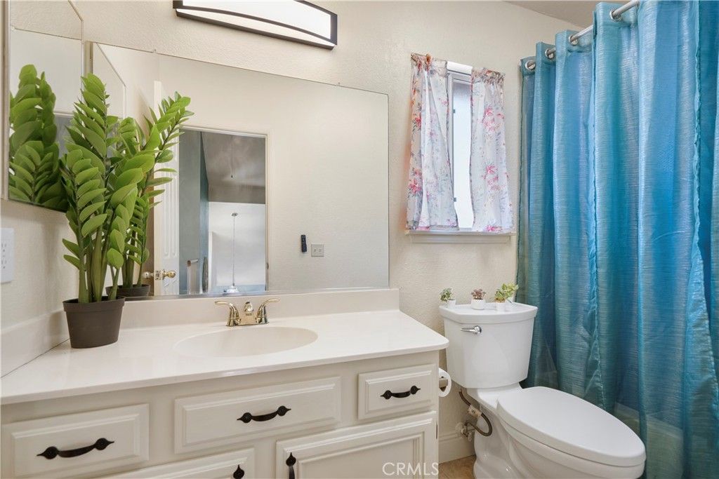 listing image 130727290605034998728