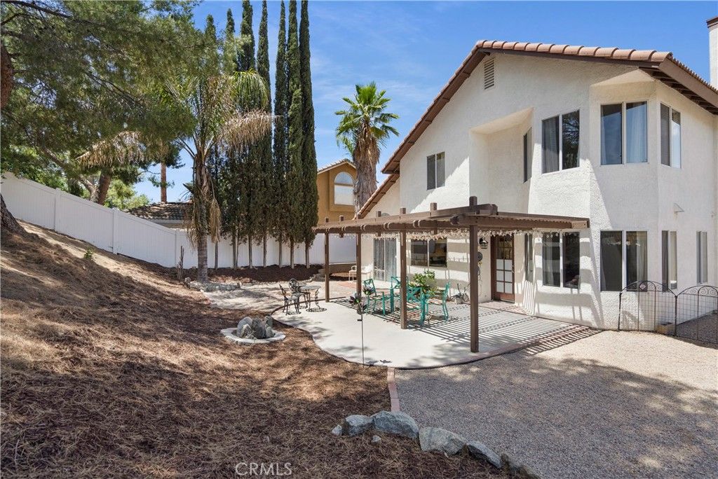 listing image 130726817427044838960