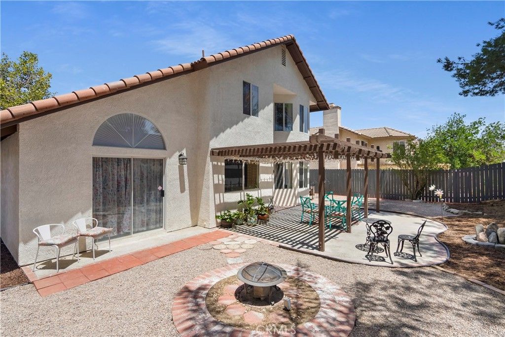 listing image 130729915119711920775