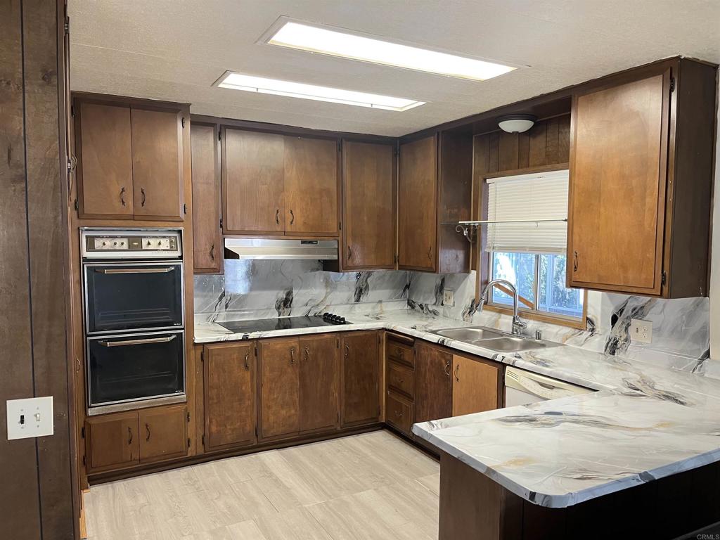 3535 Linda Vista Drive 29