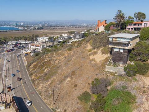 Photo of 6929 Vista Del Mar Ln, Playa Del Rey, CA 90293 (MLS # SB21215191)