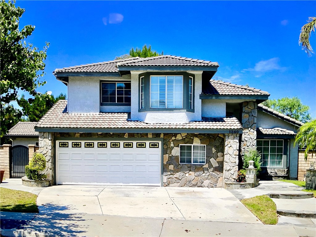 View Corona, CA 92882 house