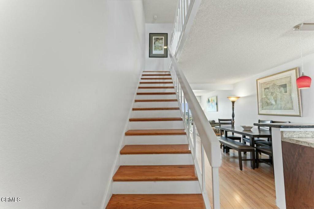 263 S Ventura Road 265