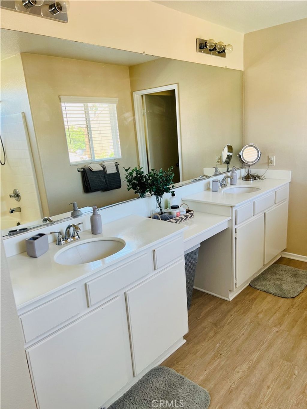 listing image 130728081010861088146