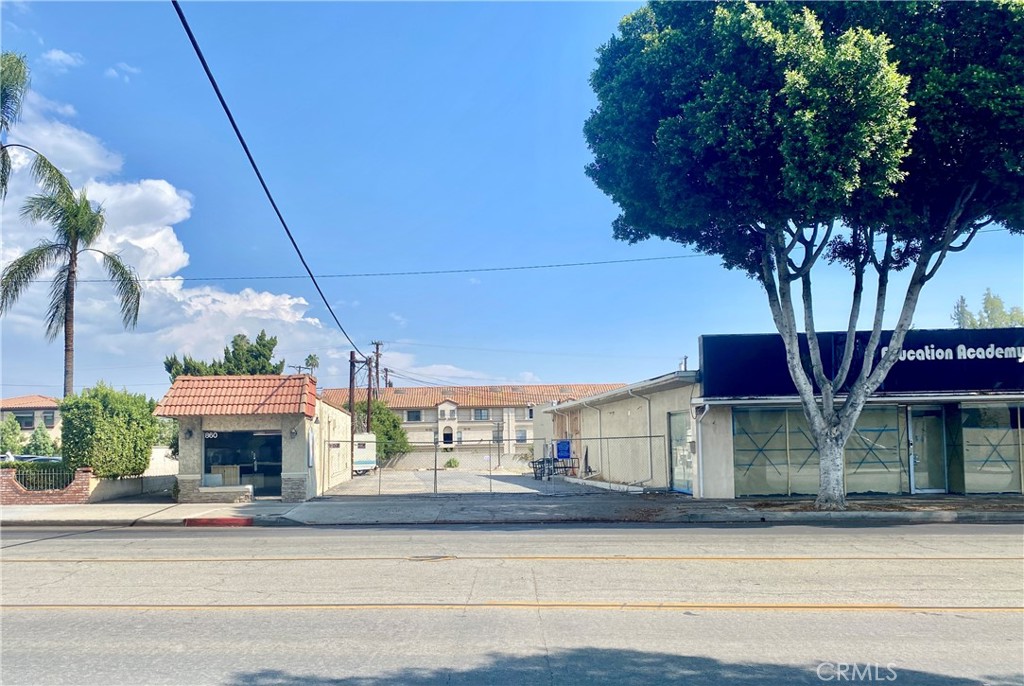 900 S Baldwin Avenue