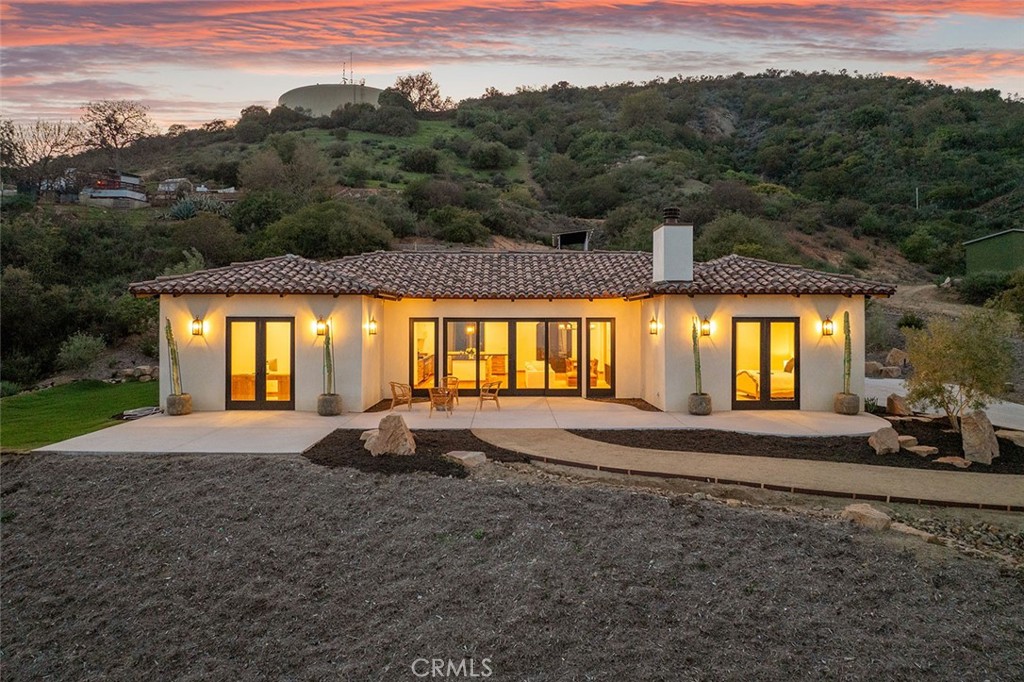 41501 Oakvale Court