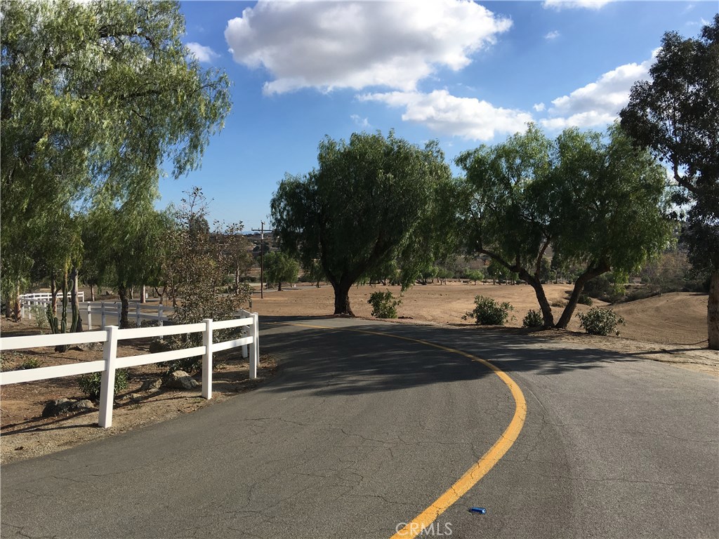 22991 Sky Mesa Road