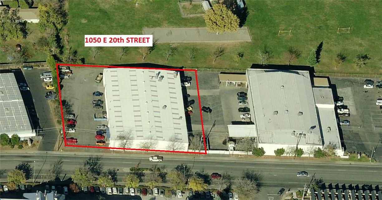 Industrial warehouses located on ~0.92 acres near Highway 99 interchange. Currently leased until September 30, 2016 with four three-month options to extend.
$101,676.00 Projected NOI