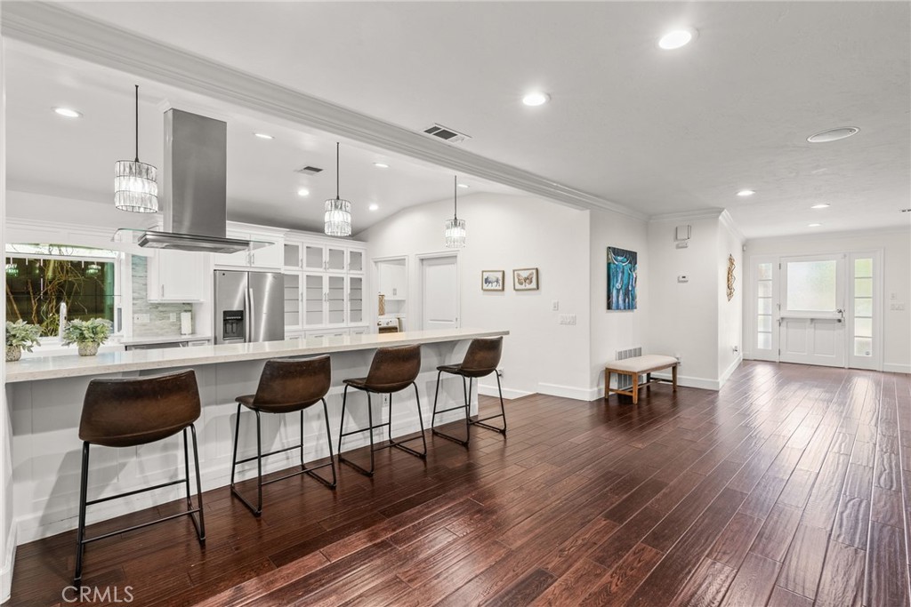 34741 Calle Las Flores