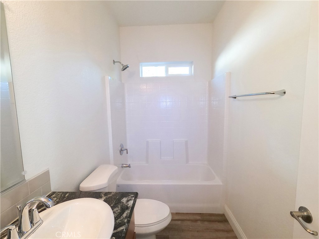 Photo 18 of 19 of 301 E Foothill Boulevard 31 mobile home
