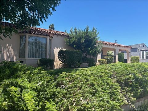 A home in Inglewood