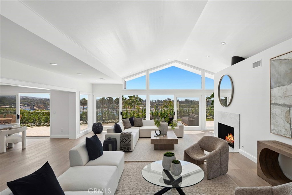 1032 Santiago Drive
