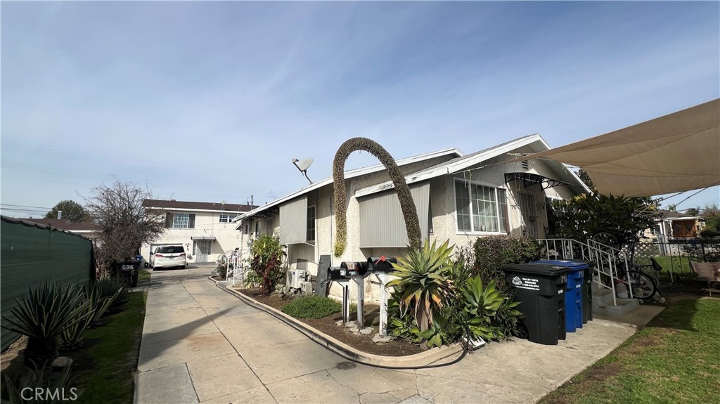 Listing image 1