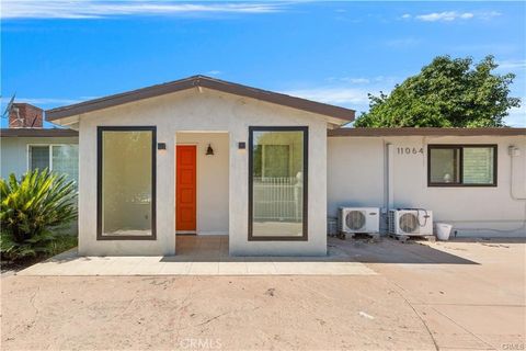 A home in El Monte