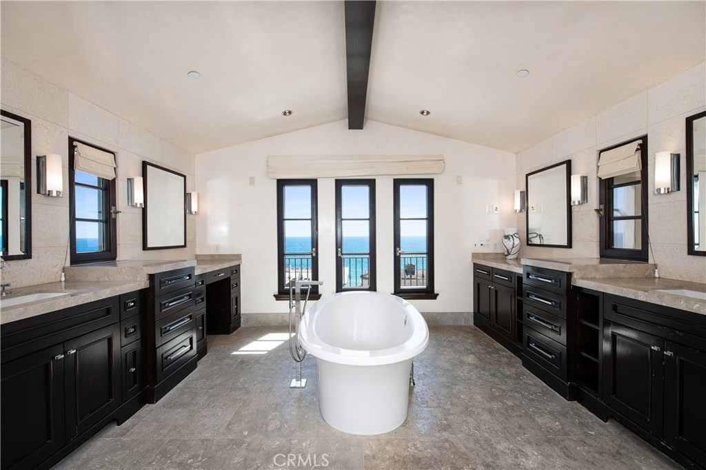 The Strand at Headlands (STRN) - Residential