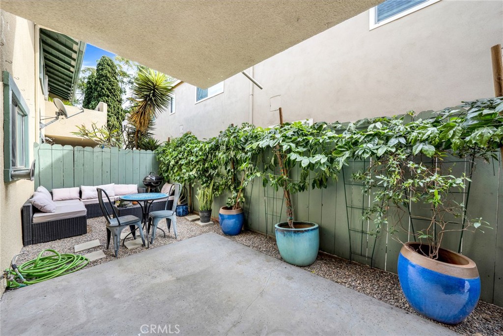 4647 Pico Street 101