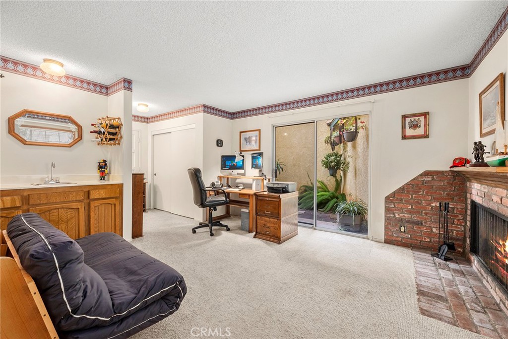 Photo 3 of 14 of 2182 Pacific Avenue 4D condo