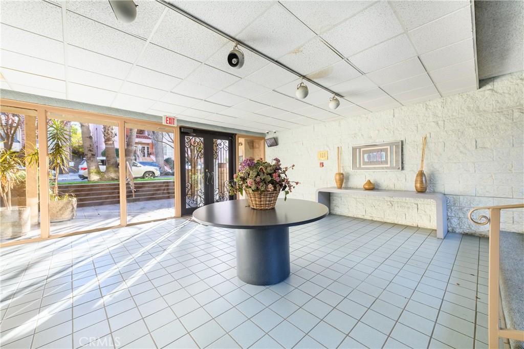 14569 Benefit Street 212