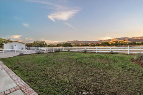 A home in Agua Dulce