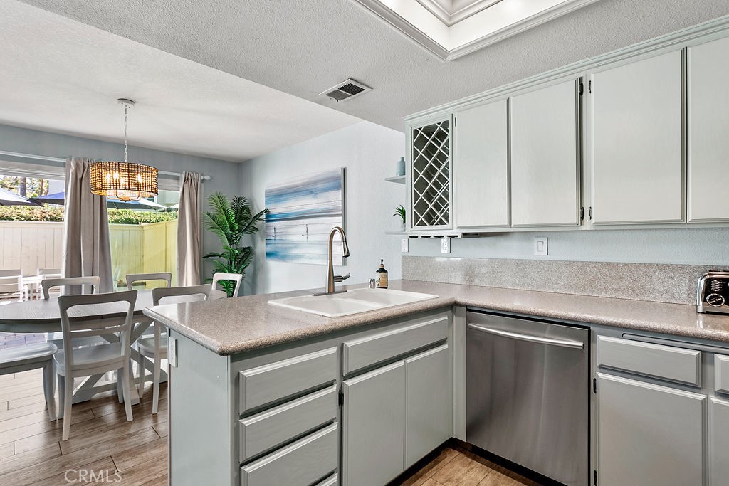 Mission Greens (R2) (MG) - Residential Lease