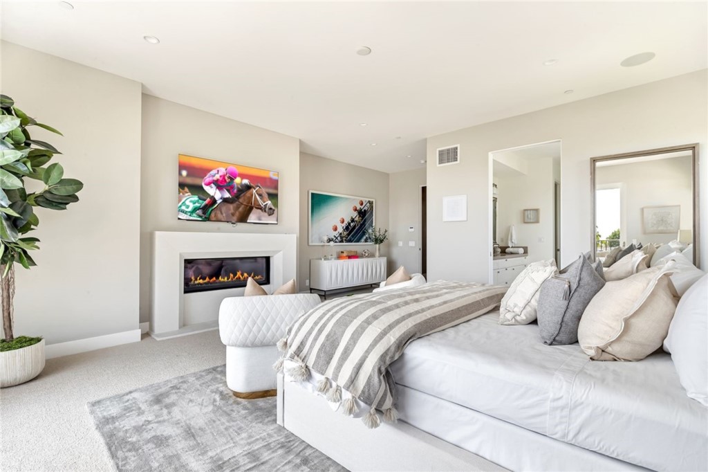 Corona Highlands (CORH) - Residential