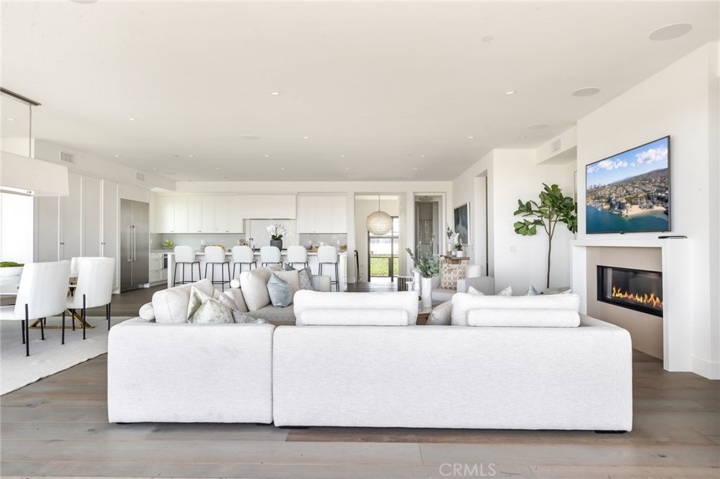 Corona Highlands (CORH) - Residential