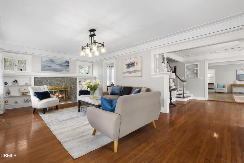 Properties 4 790 N El Molino Avenue