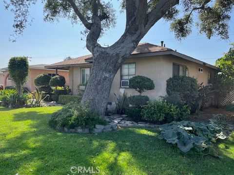 A home in El Monte