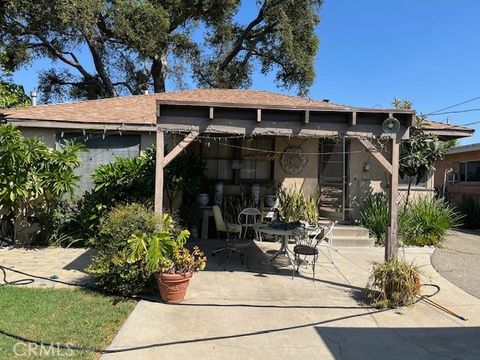 A home in El Monte