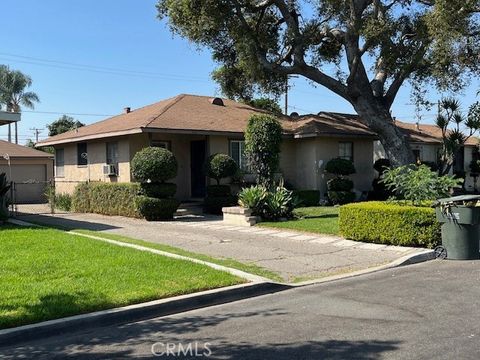 A home in El Monte