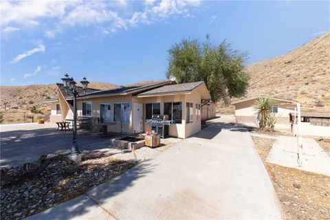 A home in Morongo Valley