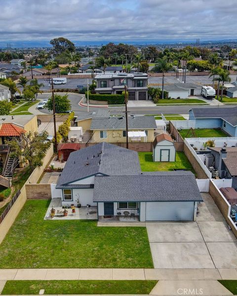 18862 carolyn lane huntington beach ca 92646