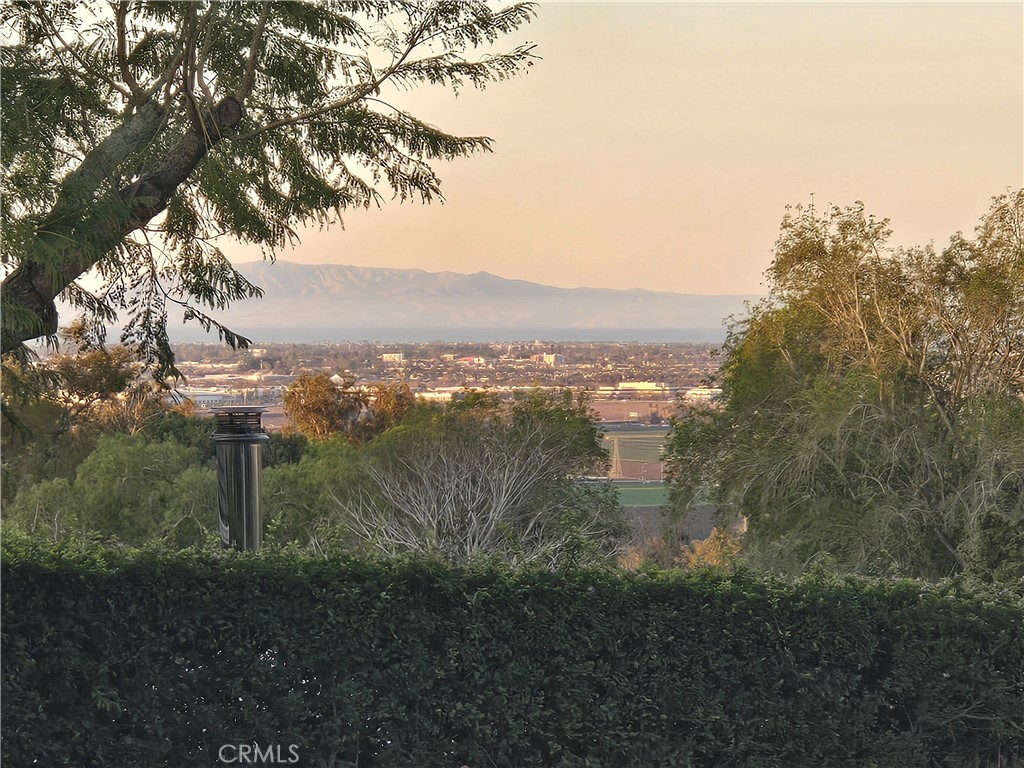 1325 Calle Aurora