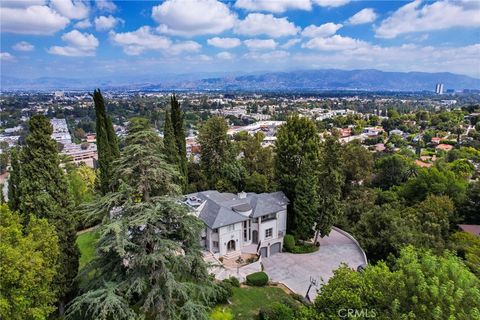 A home in Studio City