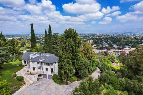 A home in Studio City