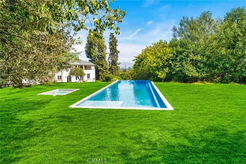 A home in Studio City