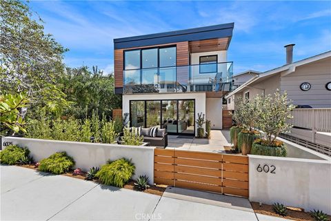 A home in Corona Del Mar