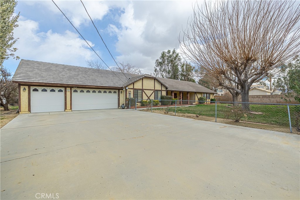 Photo 2 of 31 of 40636 25th Street W house