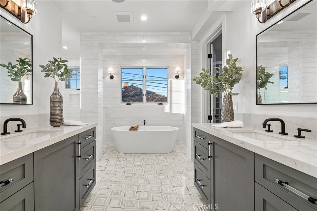 Balboa Island - Main Island (BALM) - Residential