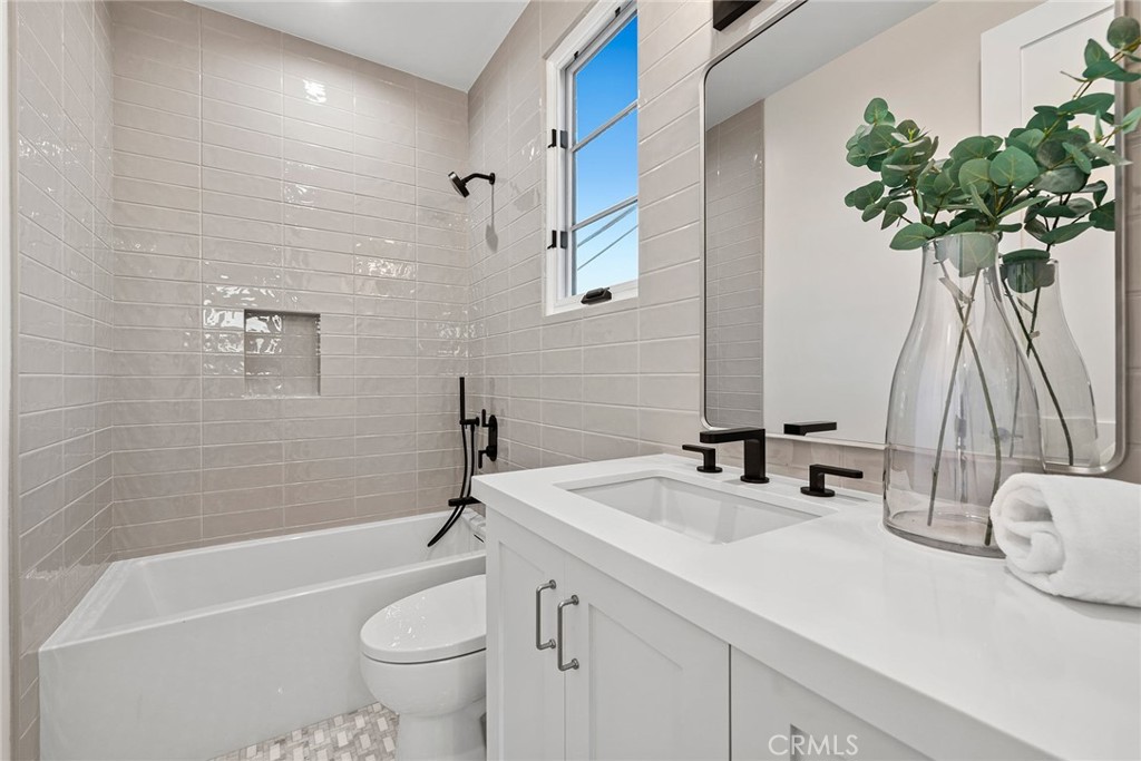 Balboa Island - Main Island (BALM) - Residential