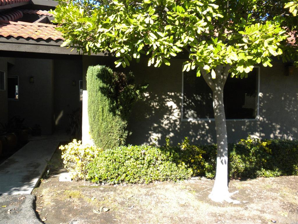 Neighborhoods: Bonsall Equipment: Garage Door Opener, Range/Oven Other Fees: 0 Sewer: Sewer Connected Topography: SSLP