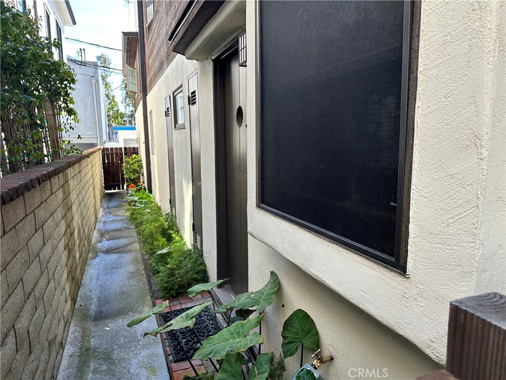 326 Onyx Avenue