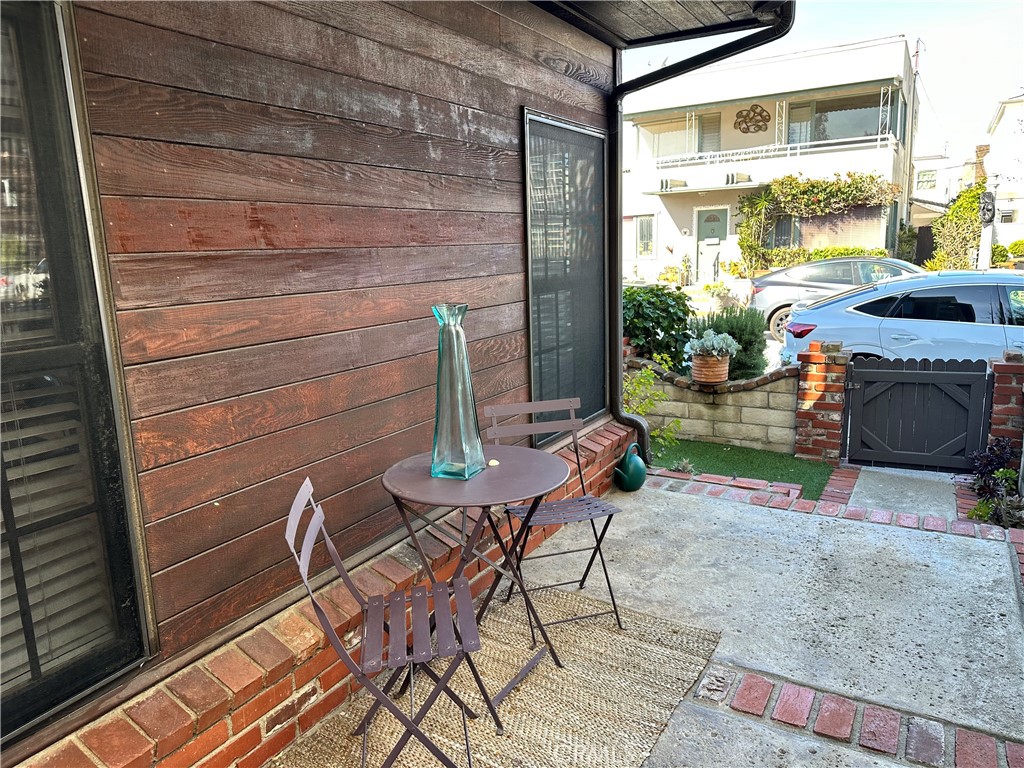 326 Onyx Avenue