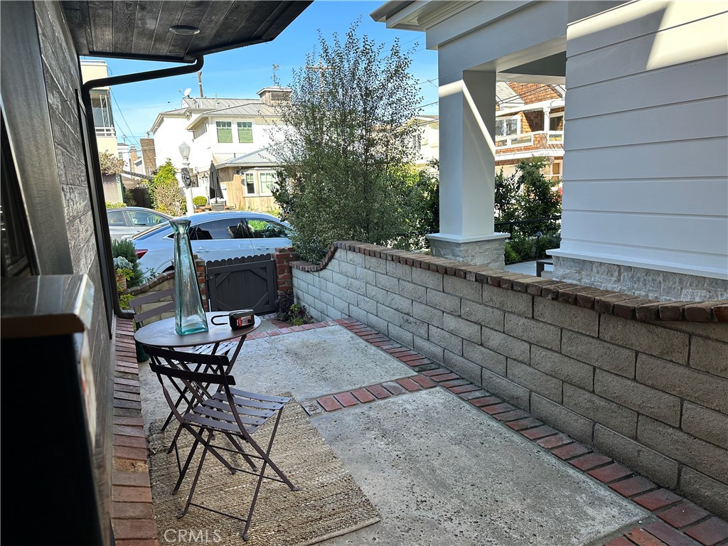 326 Onyx Avenue