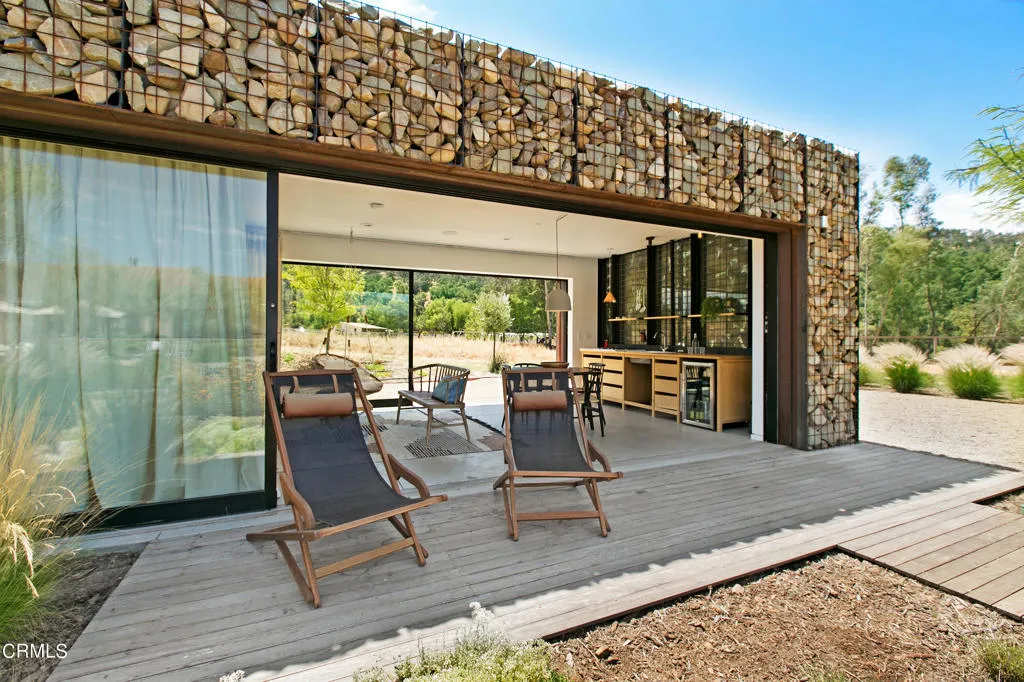 Ojai, California 93023, United States, 5 Bedrooms Bedrooms, ,5 BathroomsBathrooms,Residential,Active,108522