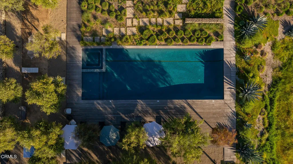 Ojai, California 93023, United States, 5 Bedrooms Bedrooms, ,5 BathroomsBathrooms,Residential,Active,108522