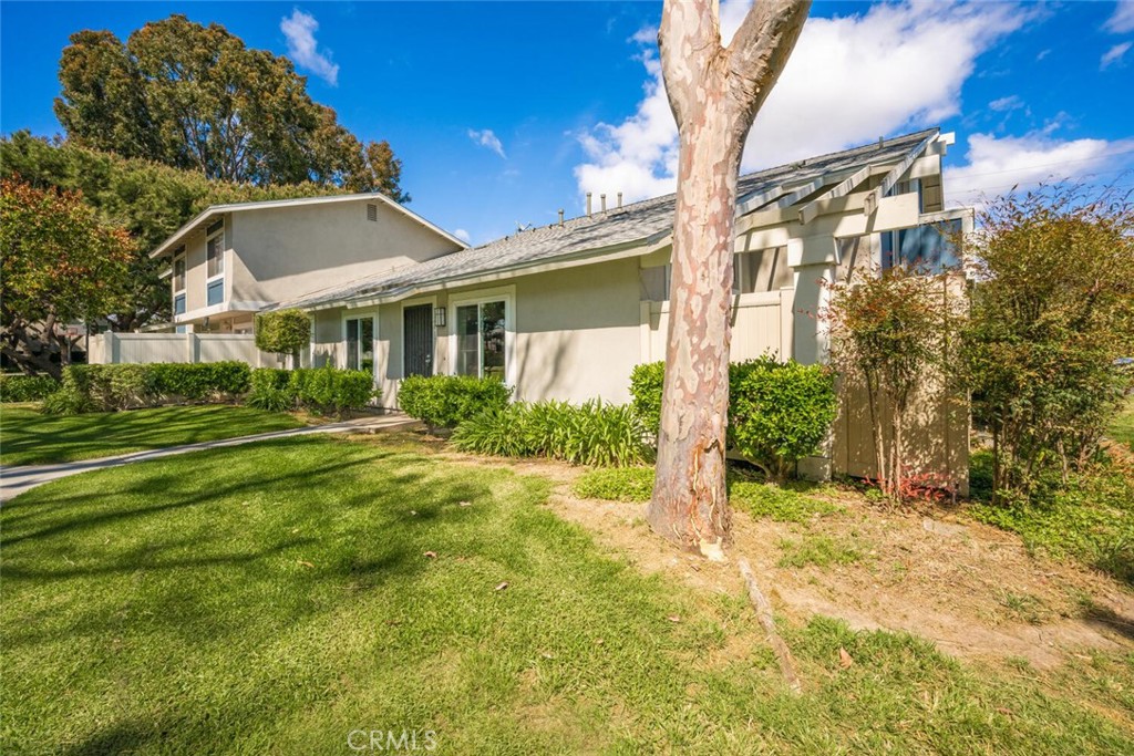 2617 W Meadowwood 9